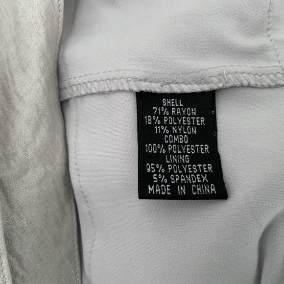 Adriana Papell size 10 silver grey dress. - Picture 4 of 4